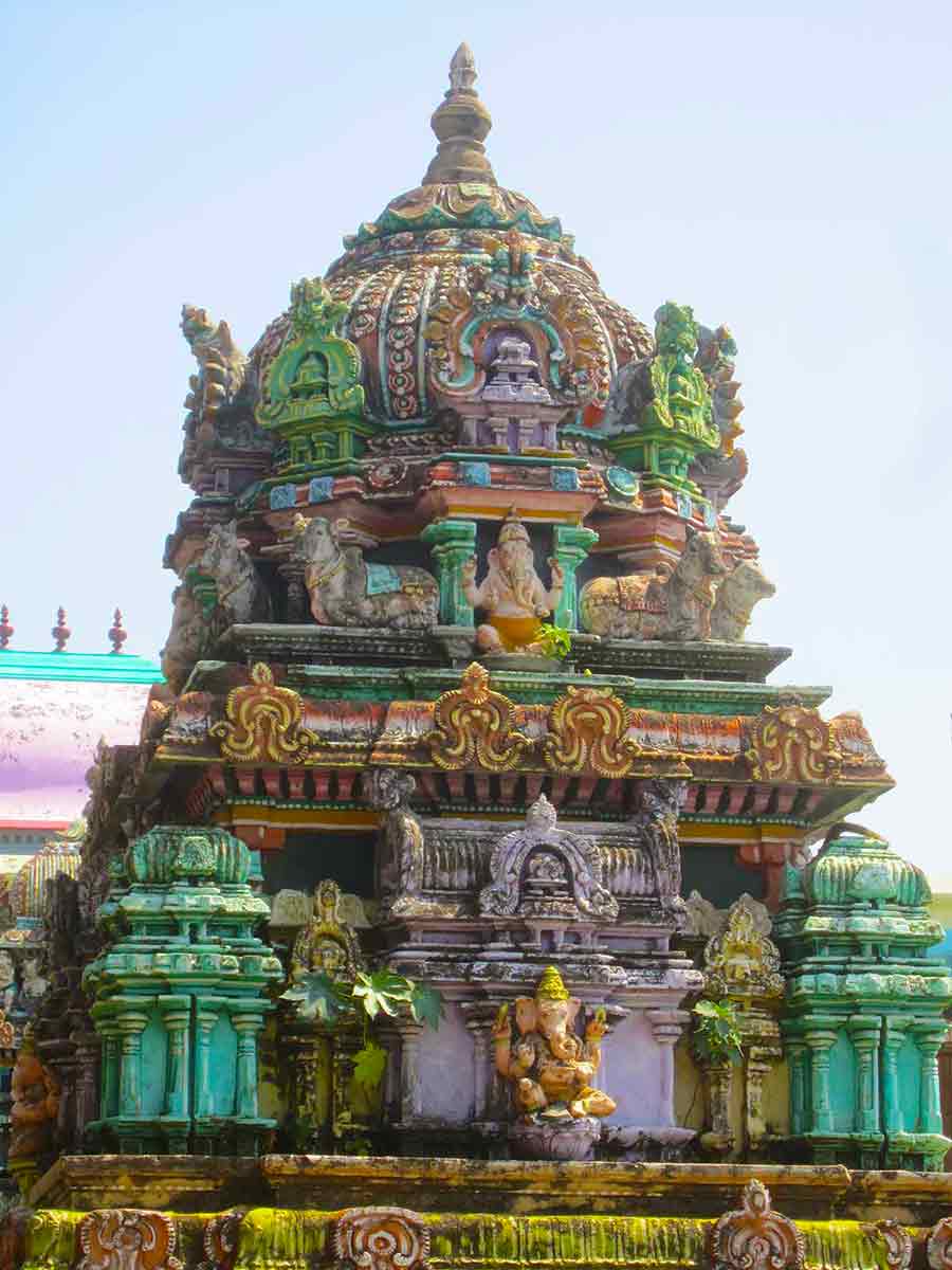 India Temple India Temple, photo by Wieslaw Sadurski